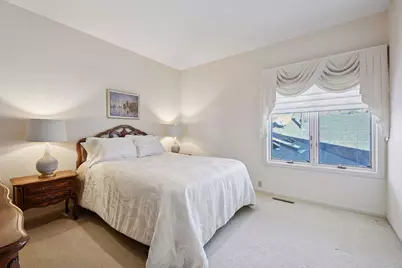 4610 Bayswater Road, Shorewood, MN 55331 - Photo 16