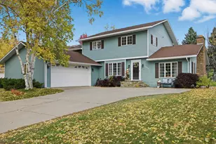 3906 4th St S, Moorhead, MN 56560 - Photo 2