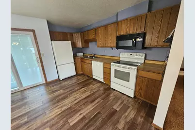 1448 13th Street N, Wahpeton,  58075 - Photo 4