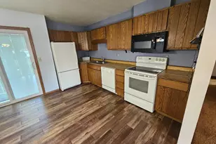 1448 13th St N, Wahpeton,  58075 - Photo 4