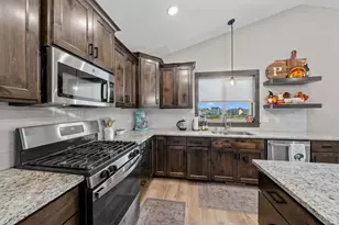 1045 Bellaire Blvd NW, Isanti, MN 55040 - Photo 20