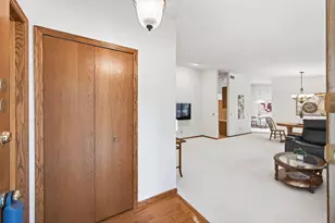 1731 Donegal Dr, Woodbury, MN 55125 - Photo 6