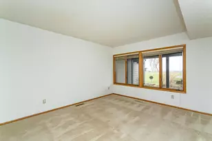 1227 19th Ave NE, Rochester, MN 55906 - Photo 32