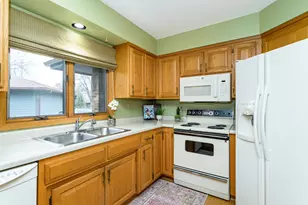 1227 19th Ave NE, Rochester, MN 55906 - Photo 18