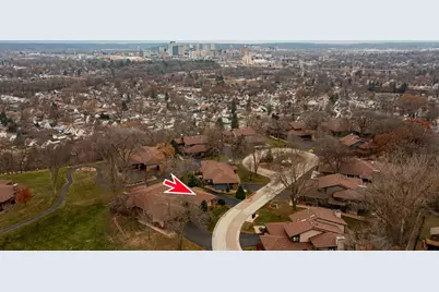 1227 19th Avenue NE, Rochester, MN 55906 - Photo 2