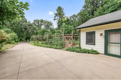 2431 S Shore Boulevard, White Bear Lake, MN 55110 - Photo 76