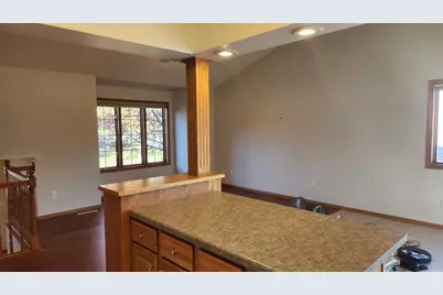 920 Plymouth Lane NW, Rochester, MN 55901 - Photo 8