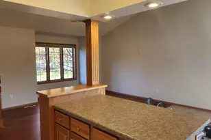 920 Plymouth Ln NW, Rochester, MN 55901 - Photo 8