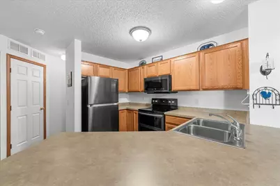 2456 Yellowstone Drive #122, Hastings, MN 55033 - Photo 8