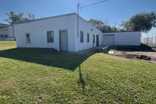 76 21st St, Newport, MN 55055 - Photo 1