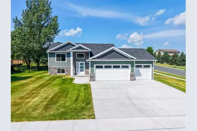 809 5th Avenue NW, Dodge Center, MN 55927 - Photo 1