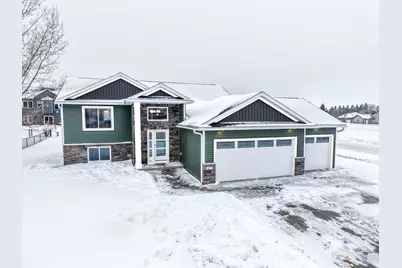 809 5th Avenue NW, Dodge Center, MN 55927 - Photo 1