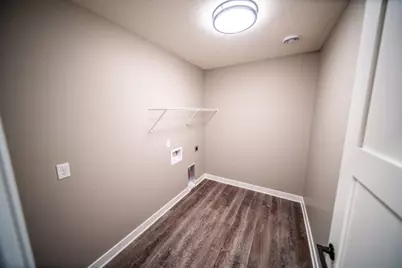 809 5th Avenue NW, Dodge Center, MN 55927 - Photo 32