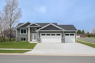 809 5th Ave NW, Dodge Center, MN 55927 - Photo 1