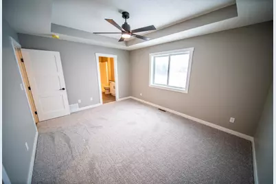809 5th Avenue NW, Dodge Center, MN 55927 - Photo 16