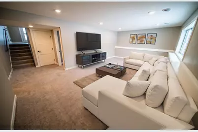 809 5th Avenue NW, Dodge Center, MN 55927 - Photo 32