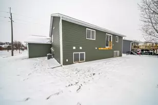 809 5th Ave NW, Dodge Center, MN 55927 - Photo 40