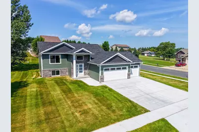 809 5th Avenue NW, Dodge Center, MN 55927 - Photo 2