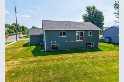 809 5th Avenue NW, Dodge Center, MN 55927 - Photo 40