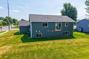 809 5th Ave NW, Dodge Center, MN 55927 - Photo 40