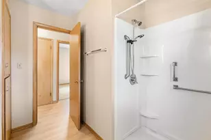 313 Glenn Rd, Albert Lea, MN 56007 - Photo 22