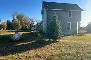 326 N W 1st St, Granada, MN 56039 - Photo 6