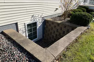 7425 Peony Ln N, Maple Grove, MN 55311 - Photo 8