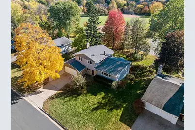 6233 Birchwood Road, Woodbury, MN 55125 - Photo 2