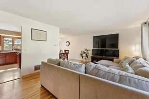 6233 Birchwood Rd, Woodbury, MN 55125 - Photo 6