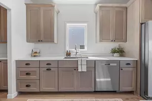 3296 Timber Crk Cir S, Fargo, ND 58104 - Photo 10