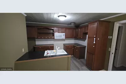 680 Central Avenue S, Milaca, MN 56353 - Photo 4