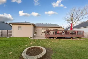 1447 Nottingham Dr, Owatonna, MN 55060 - Photo 8