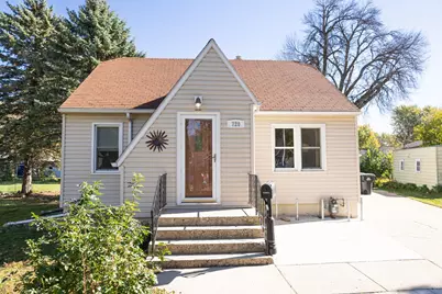 720 Winifred Street, Worthington, MN 56187 - Photo 6