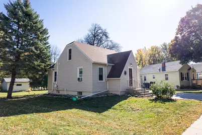 720 Winifred Street, Worthington, MN 56187 - Photo 8
