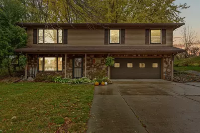 505 16th Avenue NE, Waseca, MN 56093 - Photo 1