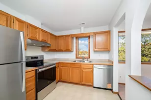 8013 Xerxes Ave S, Bloomington, MN 55431 - Photo 8