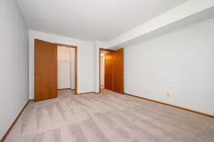 8013 Xerxes Ave S, Bloomington, MN 55431 - Photo 14