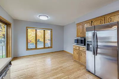 1012 Crystal Lake Road E, Burnsville, MN 55306 - Photo 14