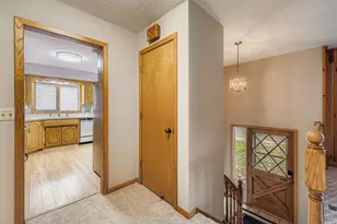 1012 Crystal Lake Rd E, Burnsville, MN 55306 - Photo 6