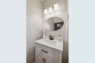 588 Willoughby Way W, Minnetonka, MN 55305 - Photo 10