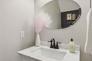 588 Willoughby Way W, Minnetonka, MN 55305 - Photo 10