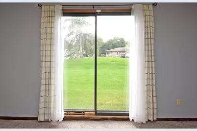 3502 Brookdale Drive N, Brooklyn Park, MN 55443 - Photo 20