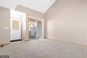 7813 Hemingway Ave S, Cottage Grove, MN 55016 - Photo 6