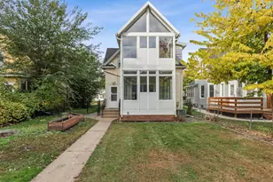 2015 Taylor Street NE, Minneapolis, MN 55418 - Photo 6