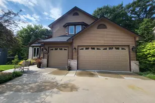 13529 Gossamer Way, Apple Valley, MN 55124 - Photo 2