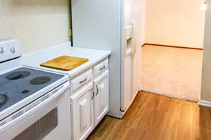 2690 Oxford St N, Roseville, MN 55113 - Photo 8