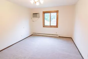 2690 Oxford St N, Roseville, MN 55113 - Photo 12