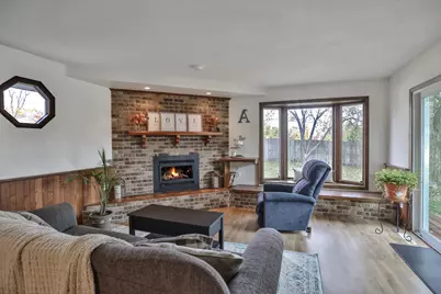 332 13th Street SW, Owatonna, MN 55060 - Photo 6