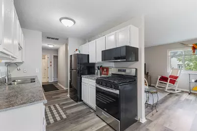 4812 Grenwich Way N, Oakdale, MN 55128 - Photo 12