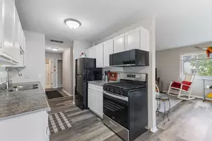 4812 Grenwich Way N, Oakdale, MN 55128 - Photo 12